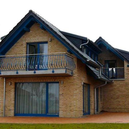 Ferienhaus Direkt An See & Strand Goehren-Lebbin Exterior photo